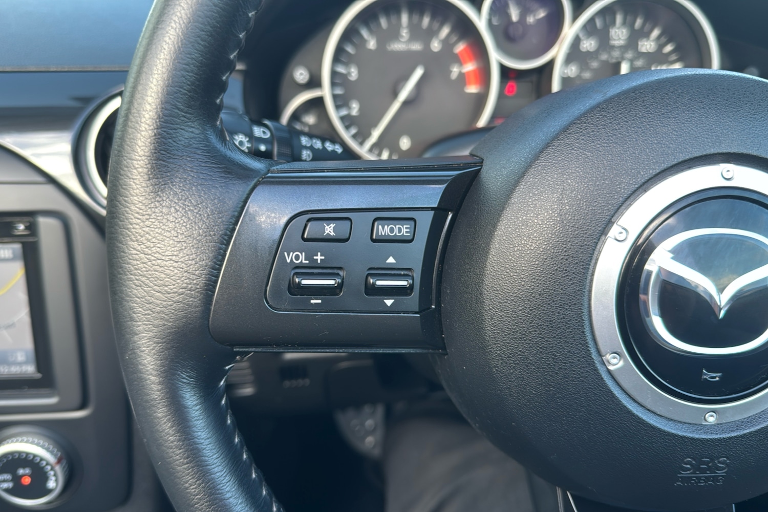 Used Mazda MX-5 2014 for sale - 76339403: Photo 17