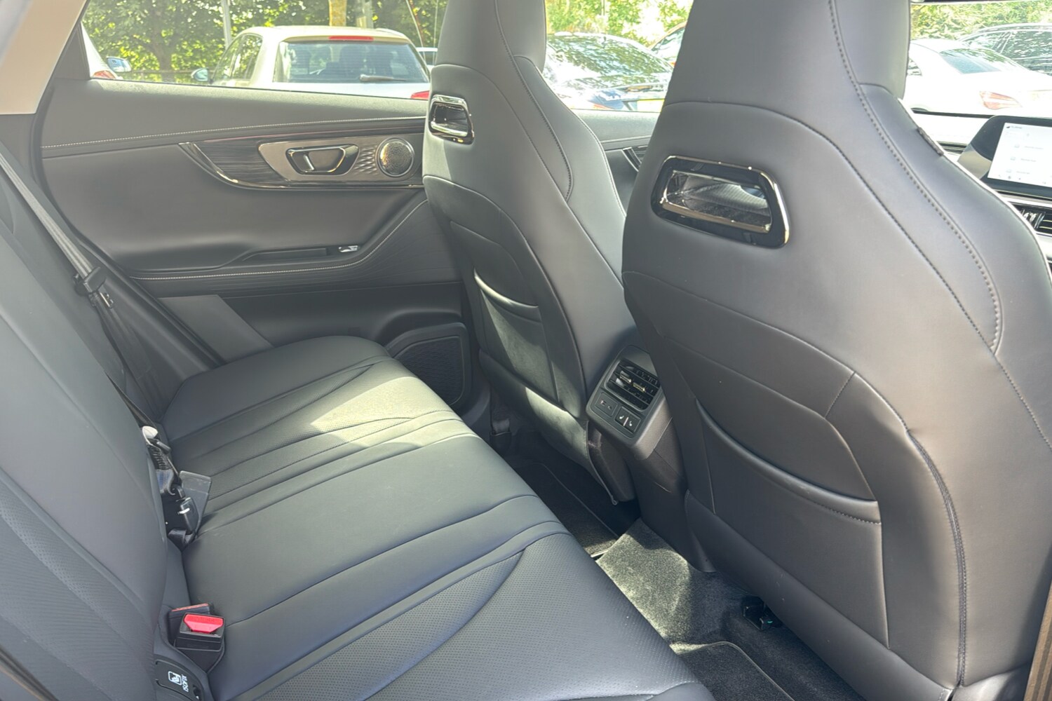 Vehicle 28