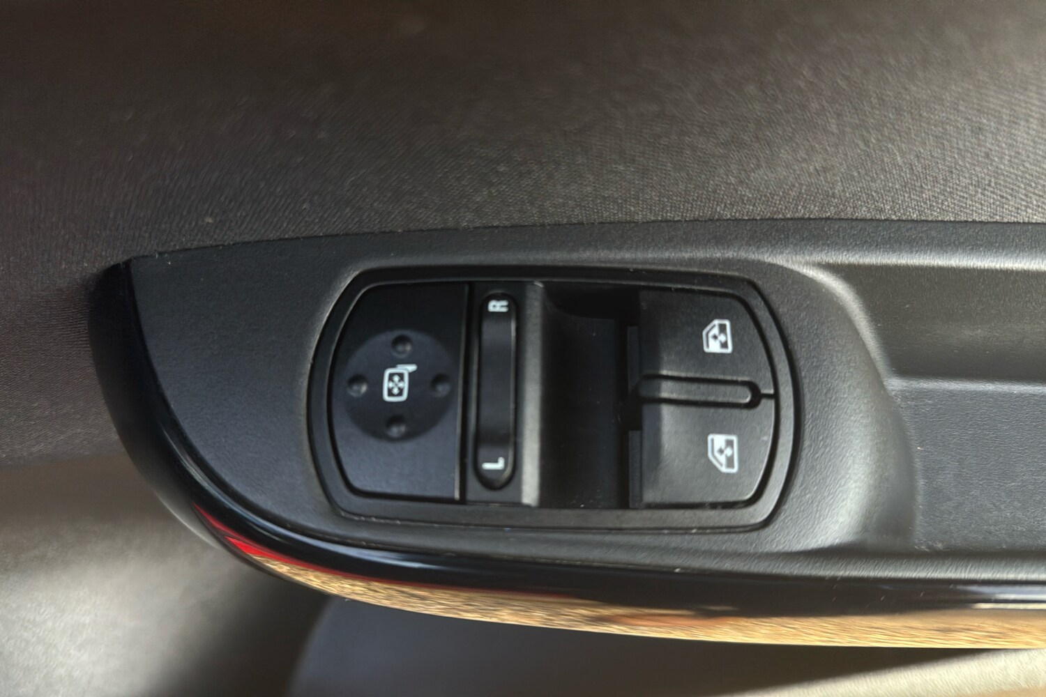 Used Vauxhall Corsa 2015 for sale - 76287781: Photo 27