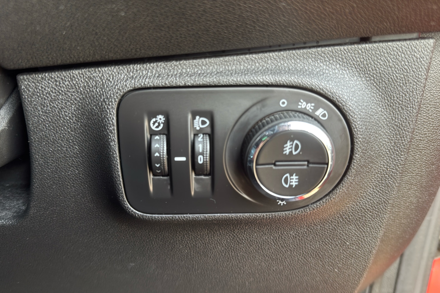 Used Vauxhall Corsa 2015 for sale - 76287781: Photo 29