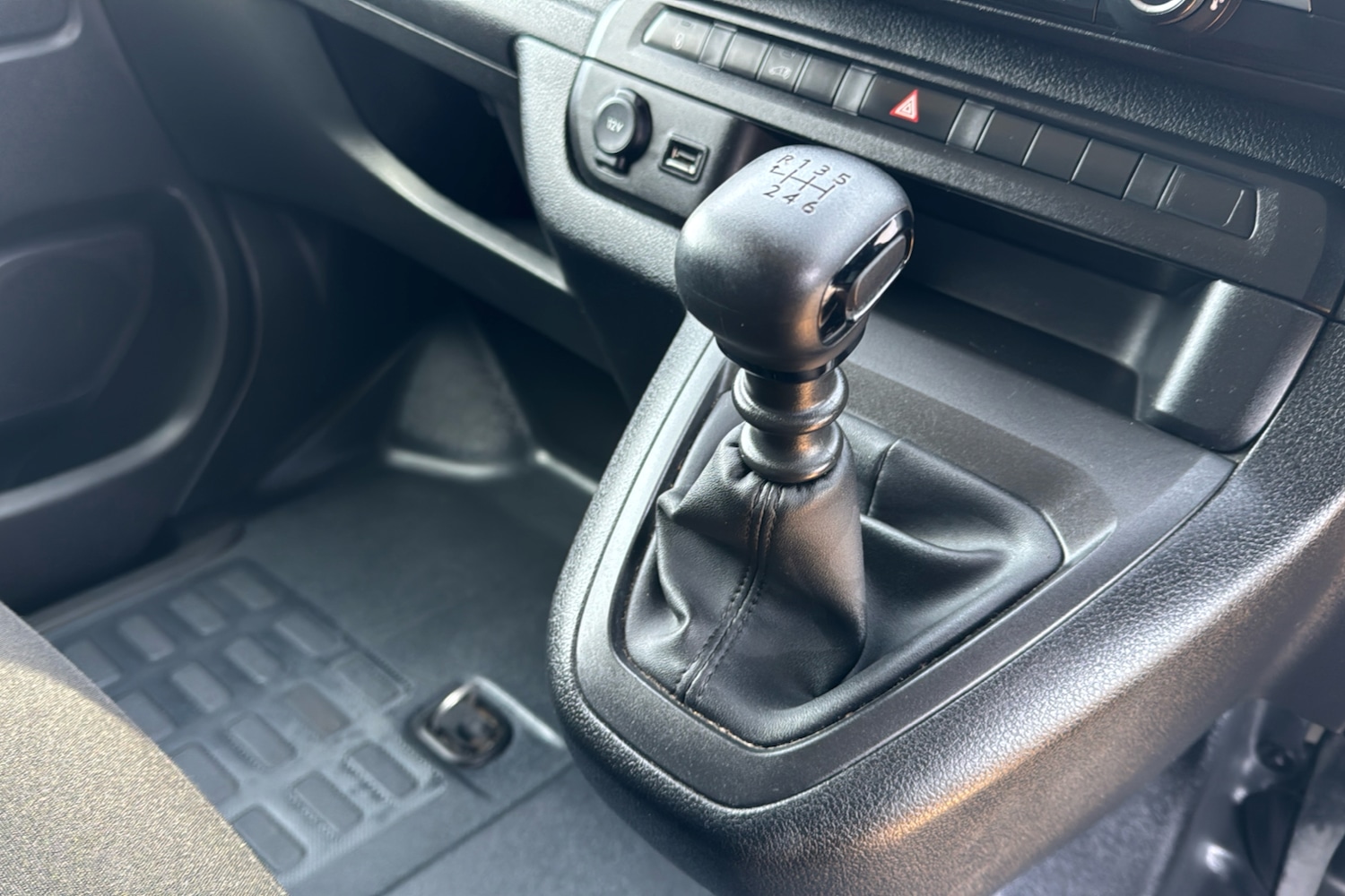 Used Peugeot Expert 2023 for sale - 77589357: Photo 12