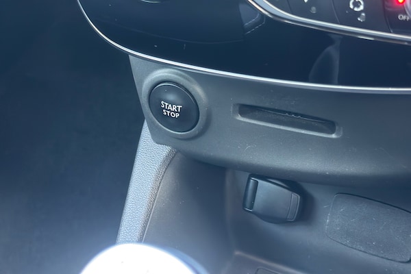 Used Renault Clio 2018 for sale - 76141337: Photo 23