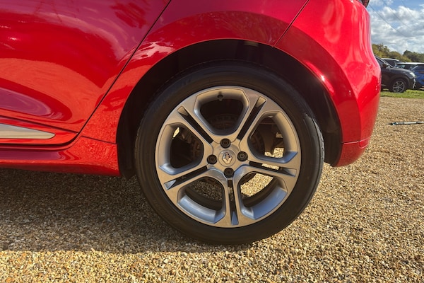 Used Renault Clio 2018 for sale - 76141337: Photo 35