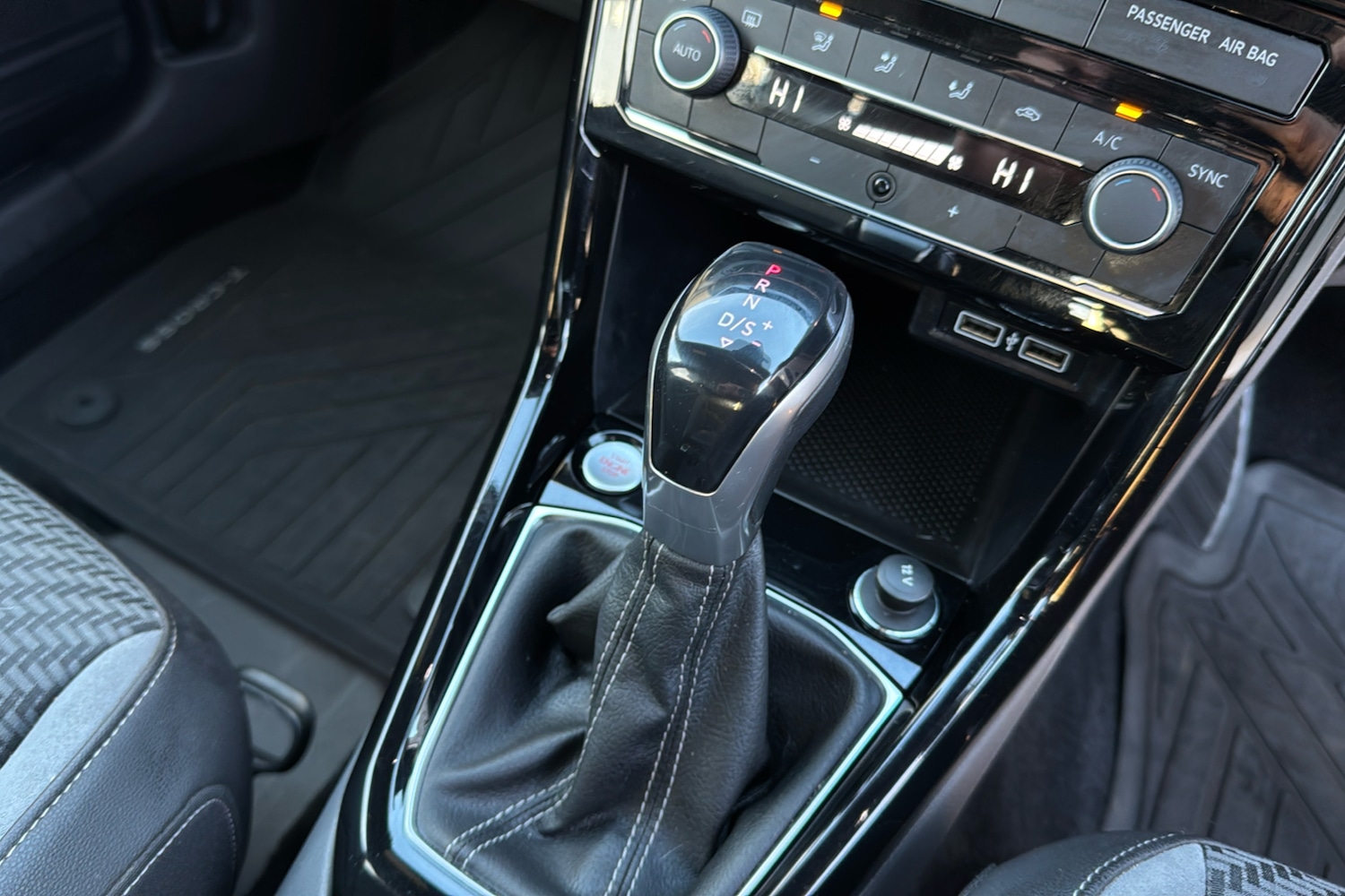 Used Volkswagen T-Cross 2019 for sale - 76669398: Photo 13