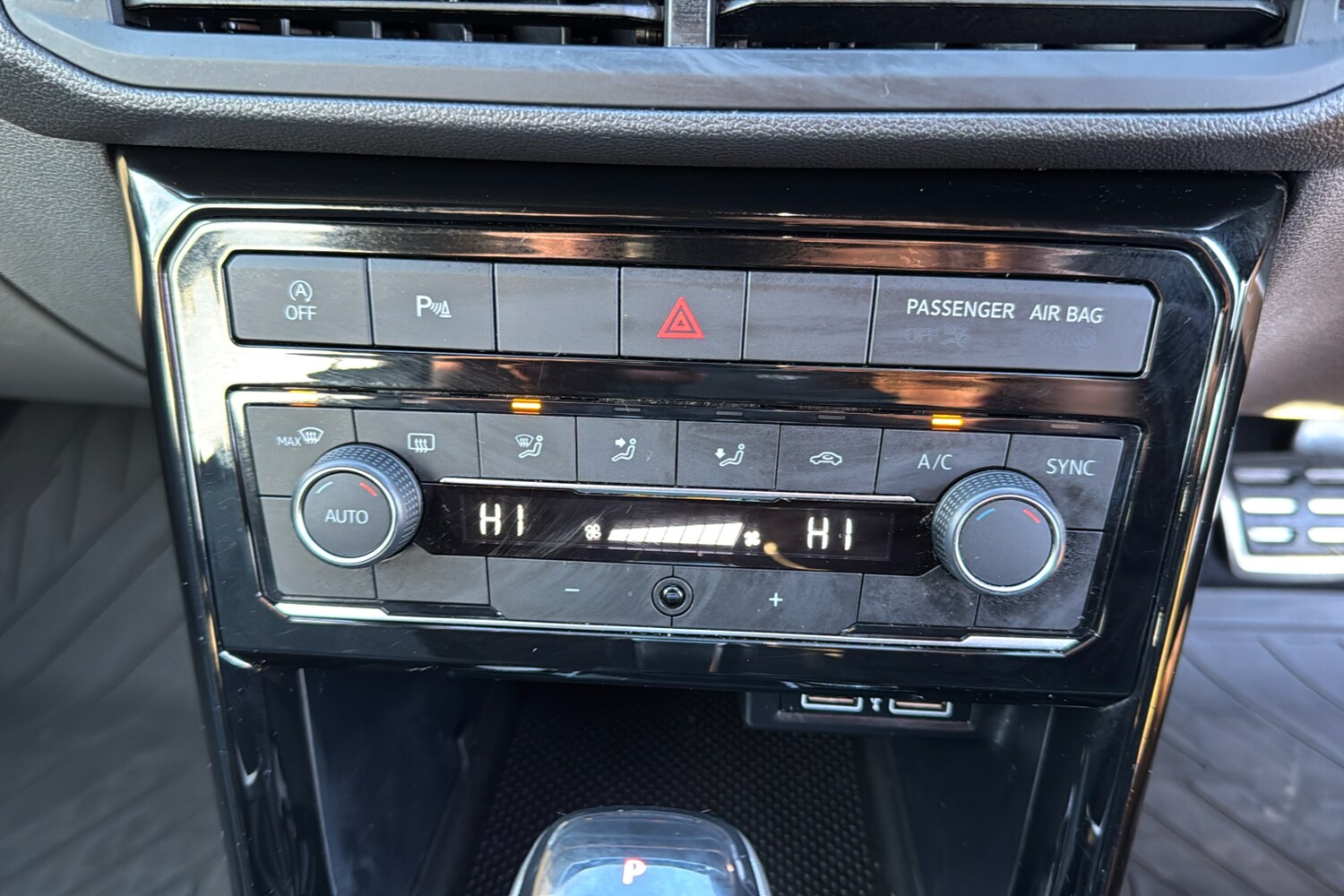 Used Volkswagen T-Cross 2019 for sale - 76669398: Photo 16