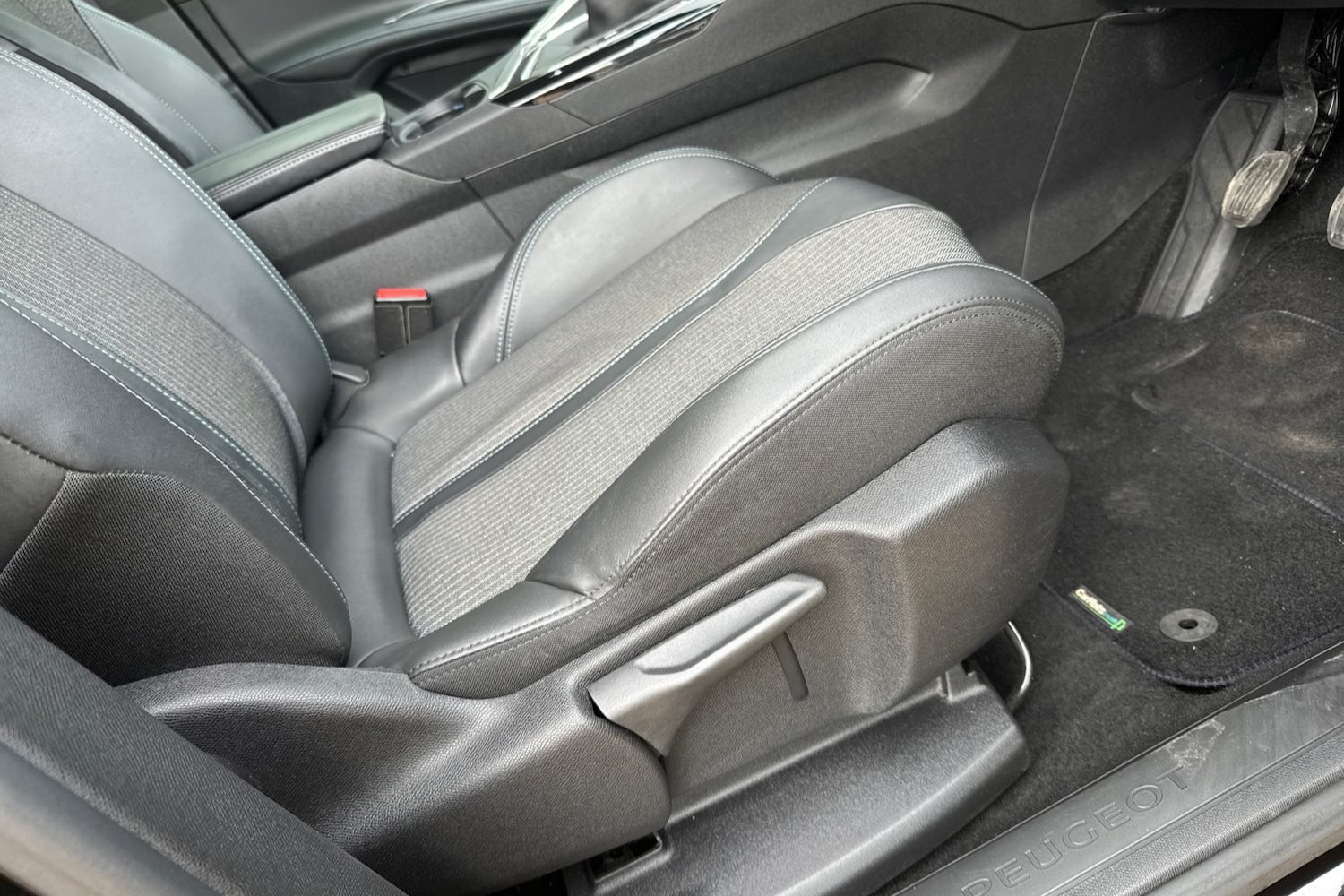 Used Peugeot 5008 2021 for sale - 76611037: Photo 30