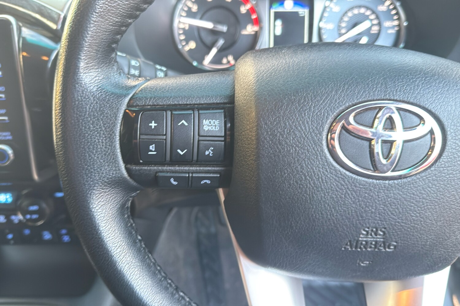Used Toyota Hilux 2022 for sale - 76328987: Photo 17