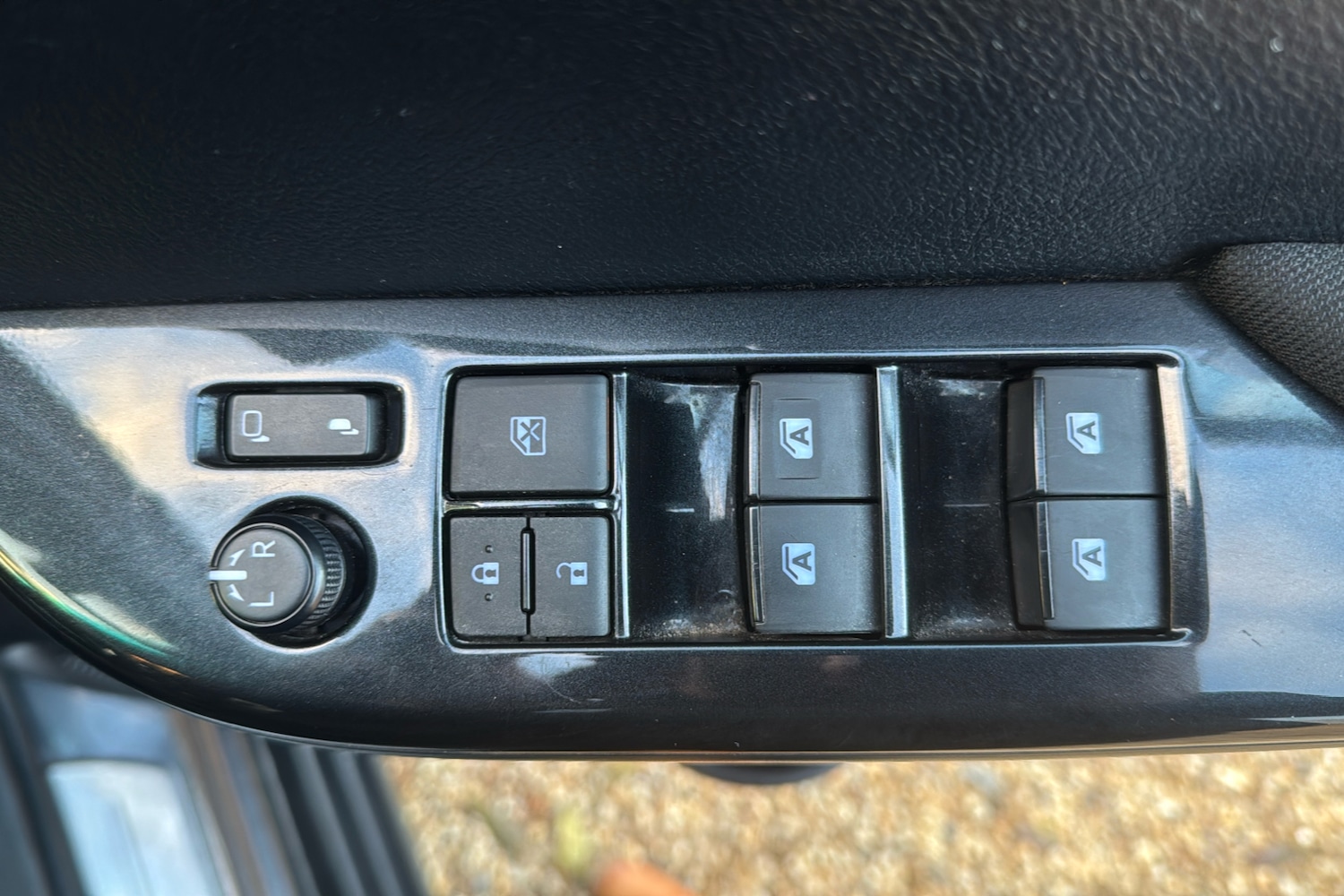 Used Toyota Hilux 2022 for sale - 76328987: Photo 30