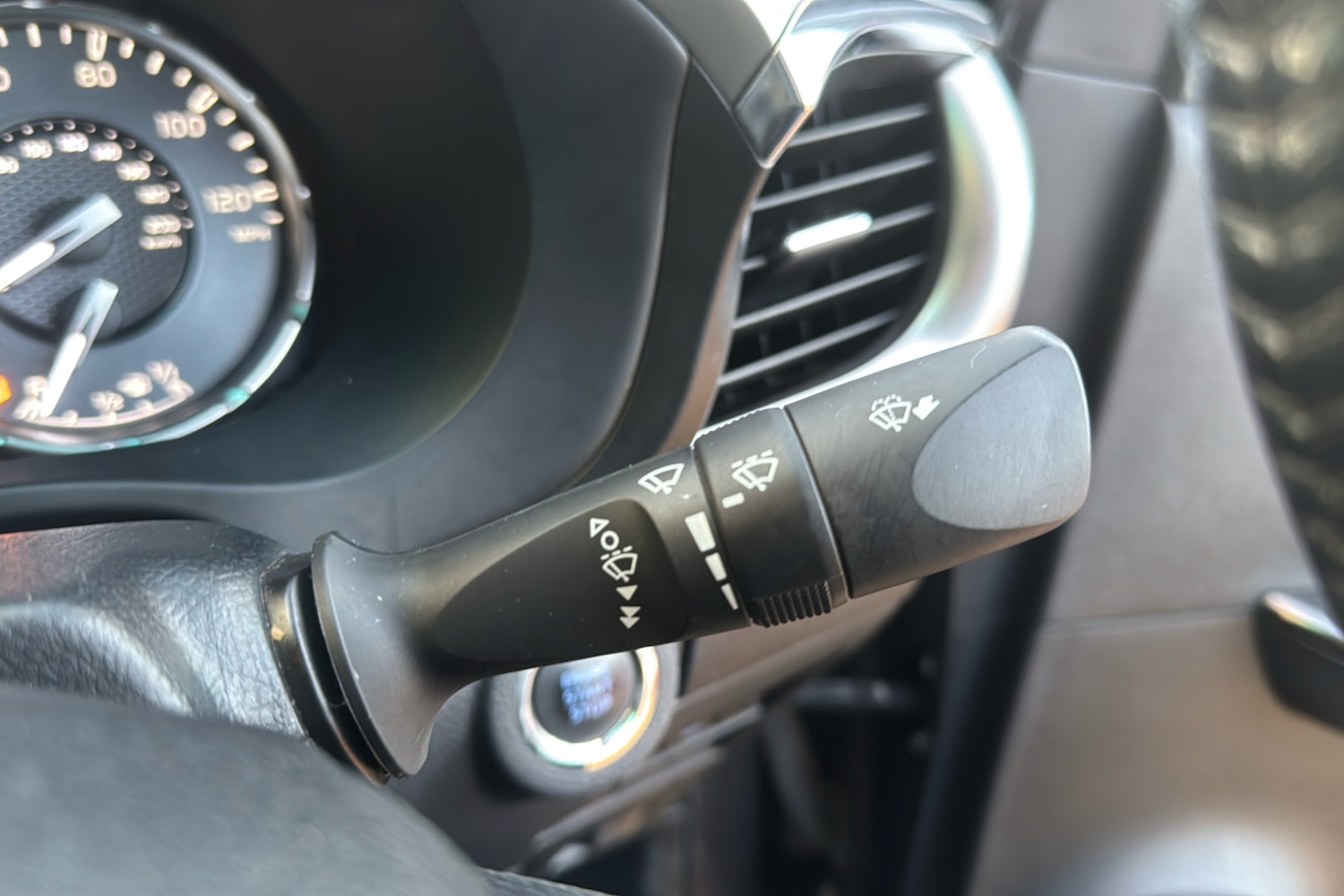 Used Toyota Hilux 2022 for sale - 76328987: Photo 33