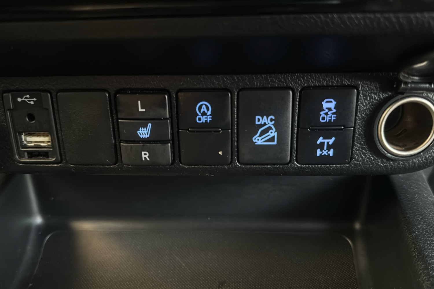 Used Toyota Hilux 2022 for sale - 76328987: Photo 36