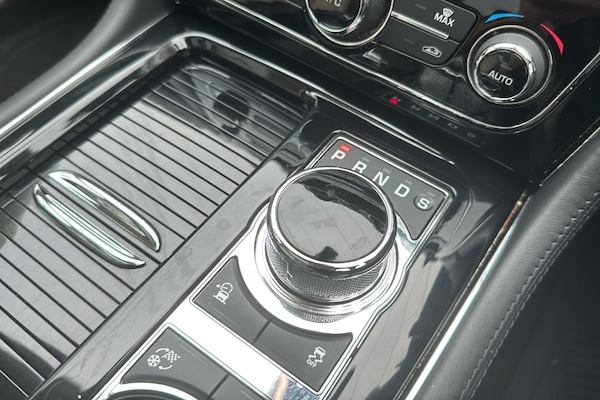 Used Jaguar XJ 2016 for sale - 76193717: Photo 13