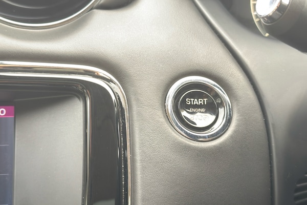 Used Jaguar XJ 2016 for sale - 76193717: Photo 23