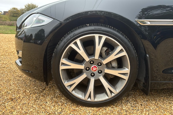 Used Jaguar XJ 2016 for sale - 76193717: Photo 40