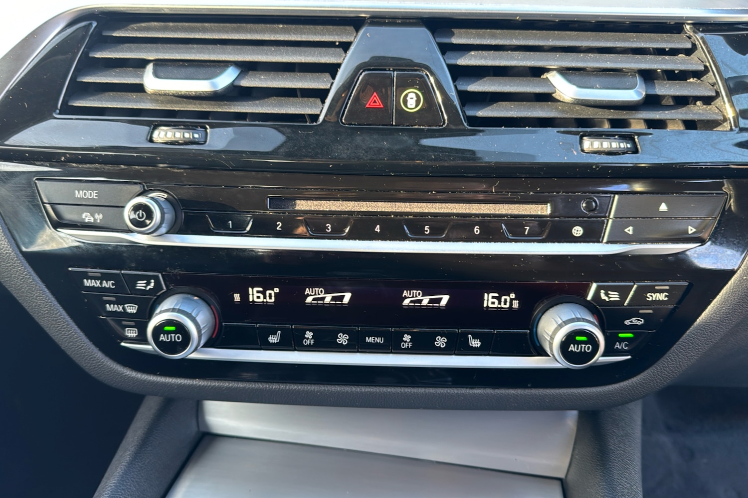 Used BMW 5 Series 2017 for sale - 76564696: Photo 16