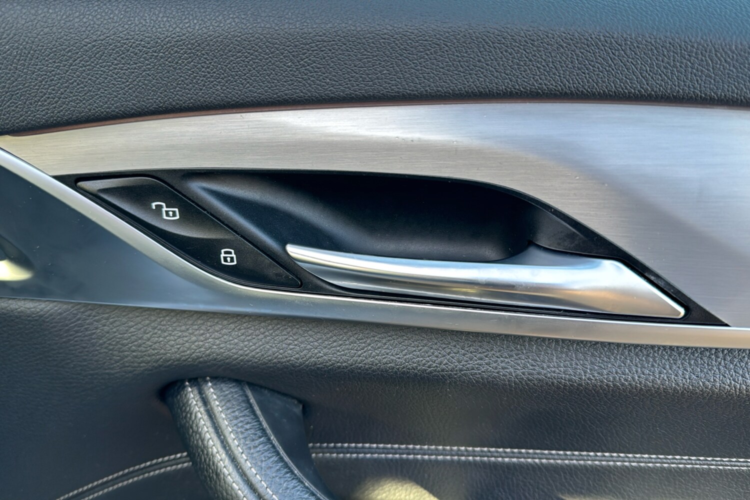 Used BMW 5 Series 2017 for sale - 76564696: Photo 32