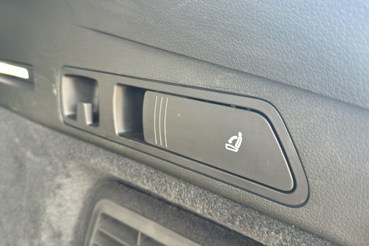 Used Audi e-tron 2021 for sale - 77308639: Photo 27