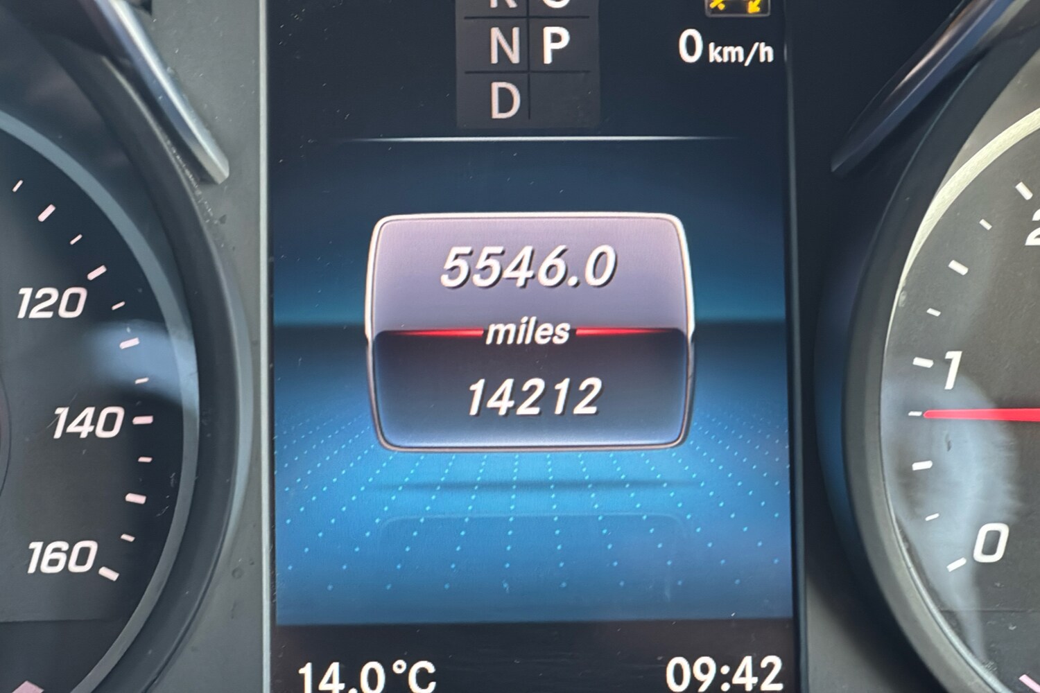 Used Mercedes-Benz V-Class 2023 for sale - 76955394: Photo 15