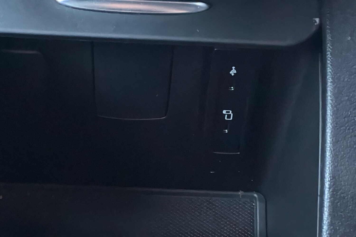 Used Mercedes-Benz V-Class 2023 for sale - 76955394: Photo 22