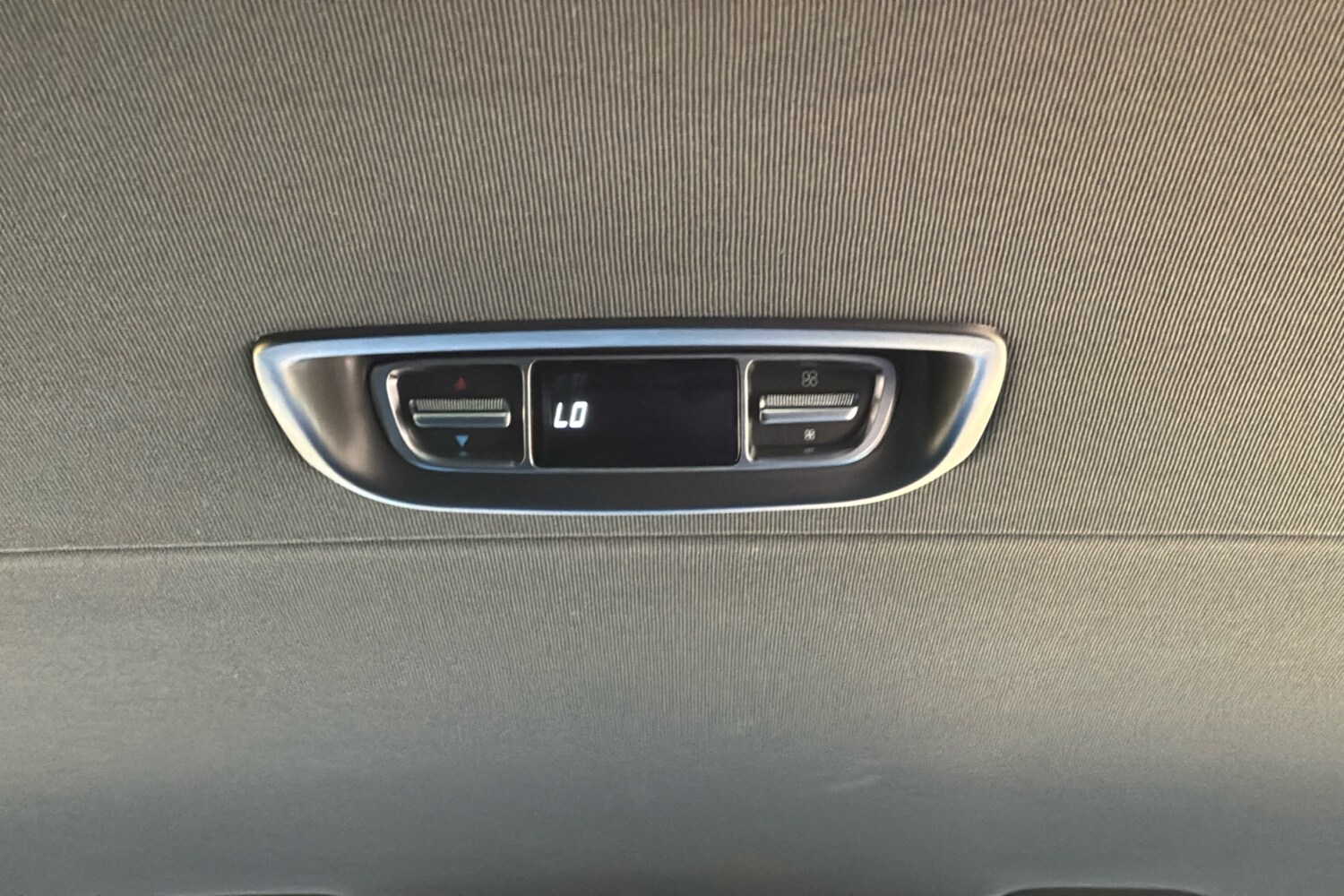 Used Mercedes-Benz V-Class 2023 for sale - 76955394: Photo 34