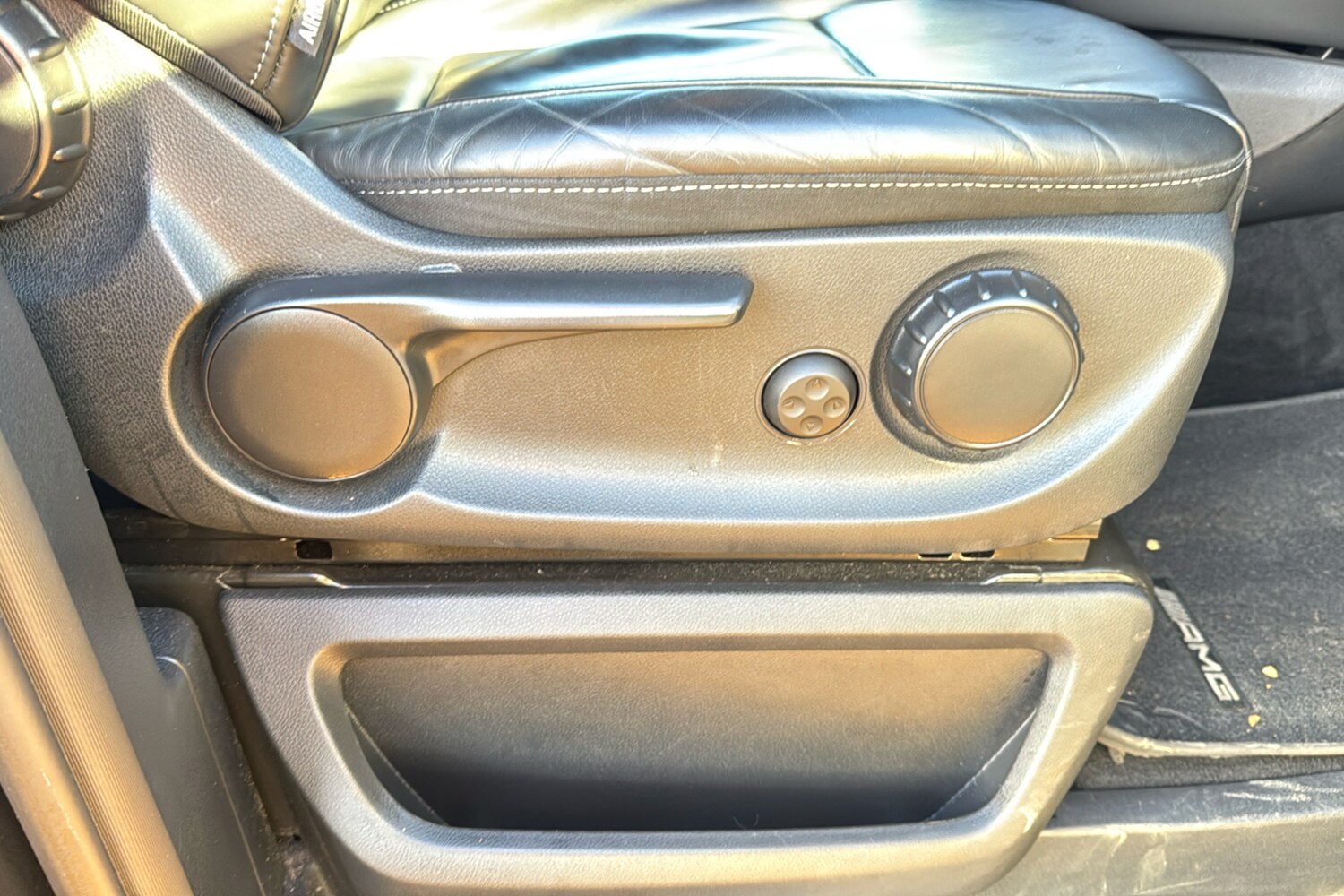 Used Mercedes-Benz V-Class 2023 for sale - 76955394: Photo 35