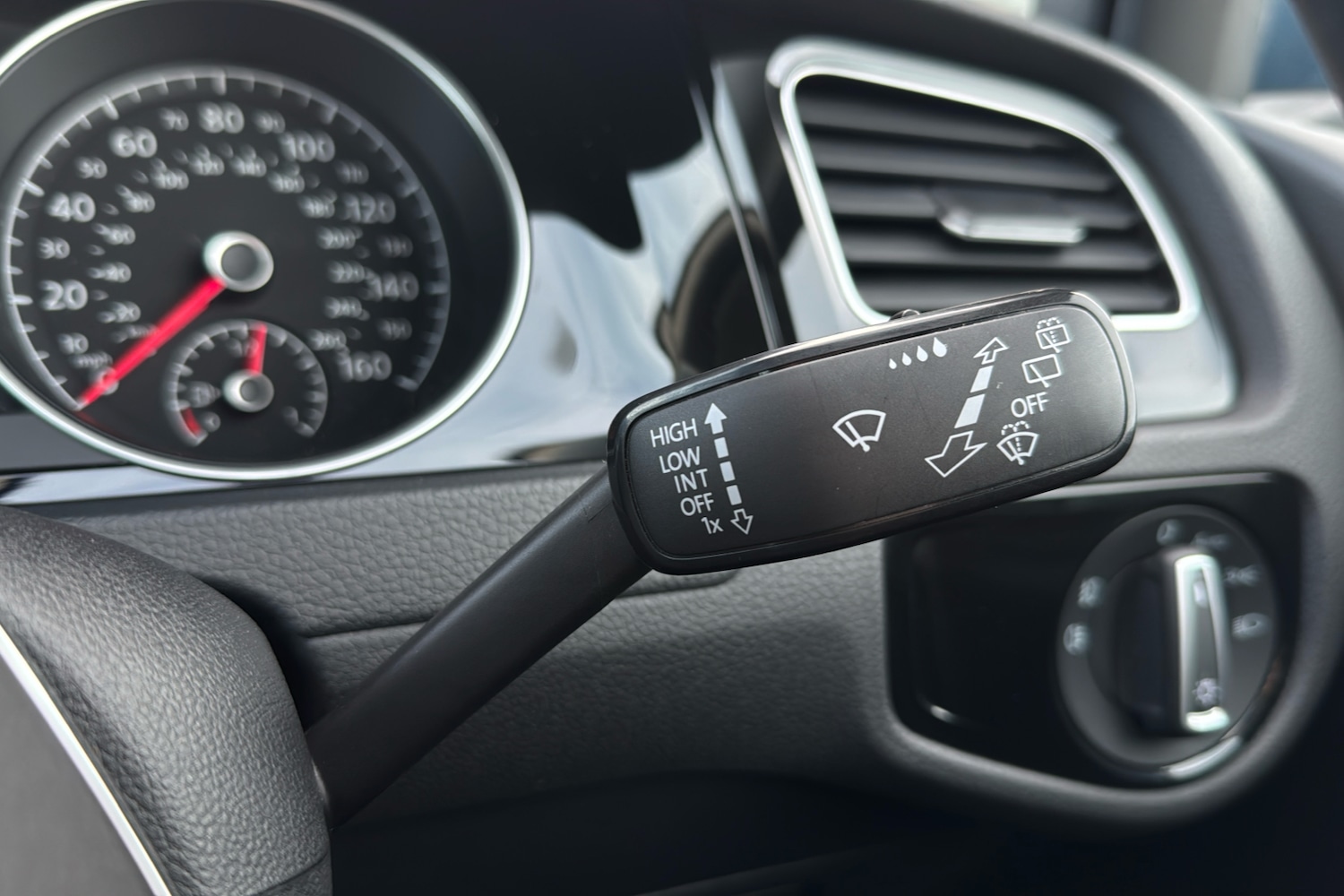 Used Volkswagen Golf 2014 for sale - 77553513: Photo 32