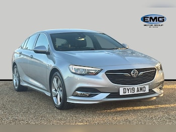 Vauxhall - Insignia