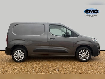 Used Citroen Berlingo 2021 for sale - 76732607: Photo