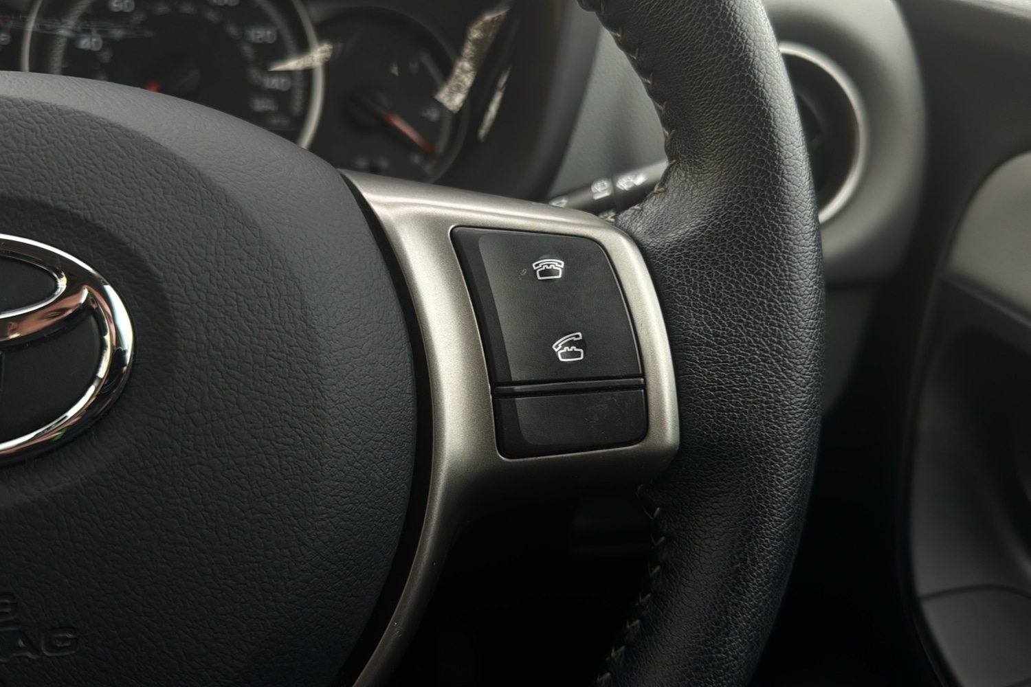 Used Toyota Yaris 2015 for sale - 76488296: Photo 18