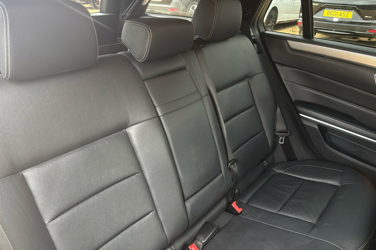Used Mercedes-Benz E Class 2014 for sale - 76248914: Photo 12