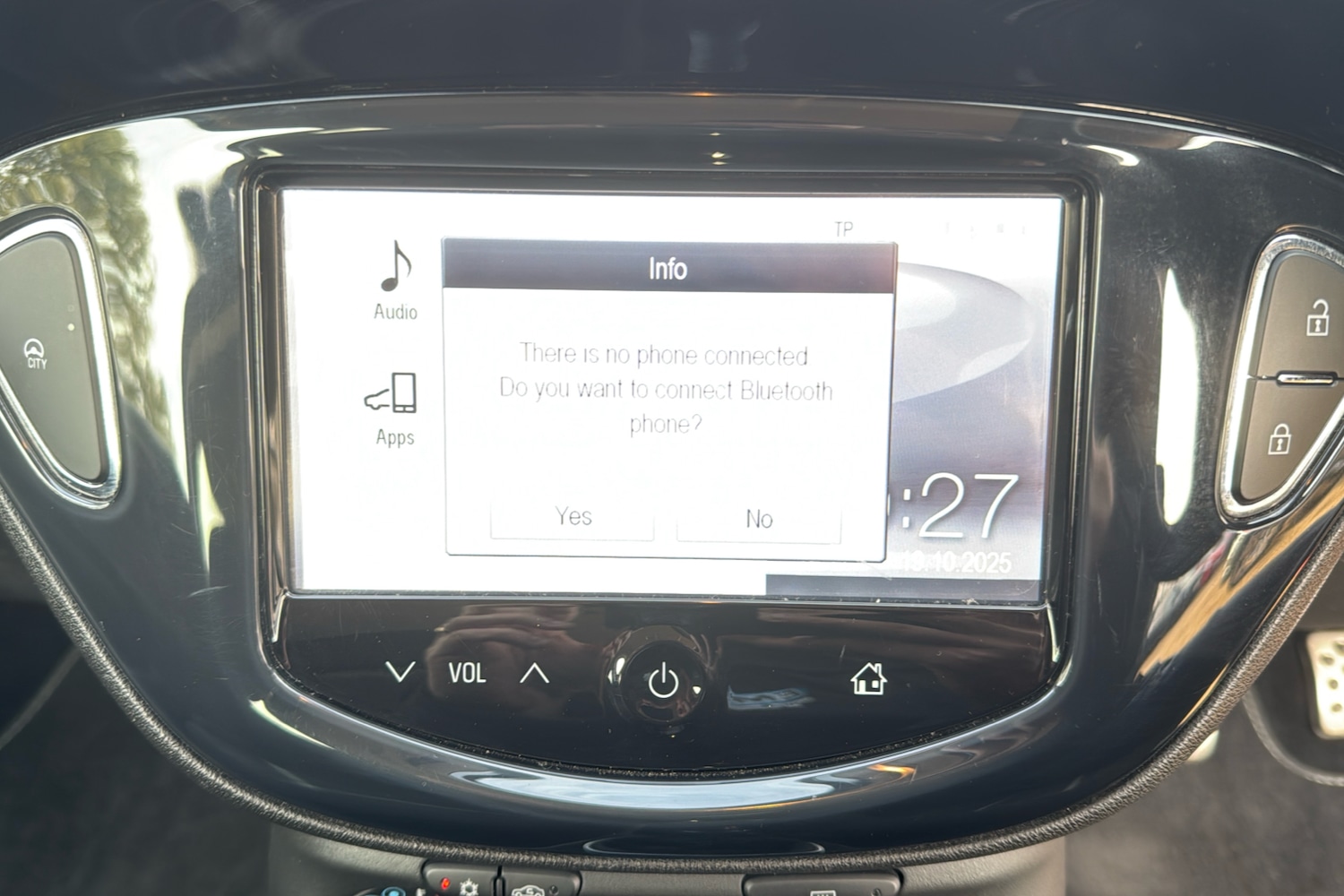 Used Vauxhall Corsa 2015 for sale - 76637151: Photo 19