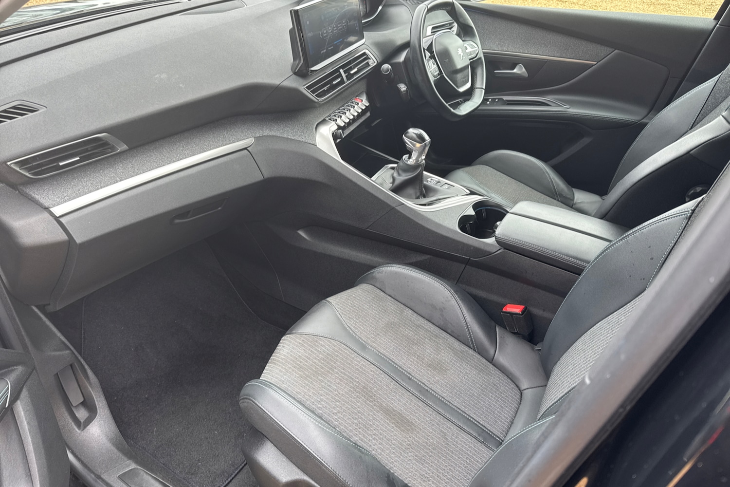 Used Peugeot 5008 2021 for sale - 76362361: Photo 11