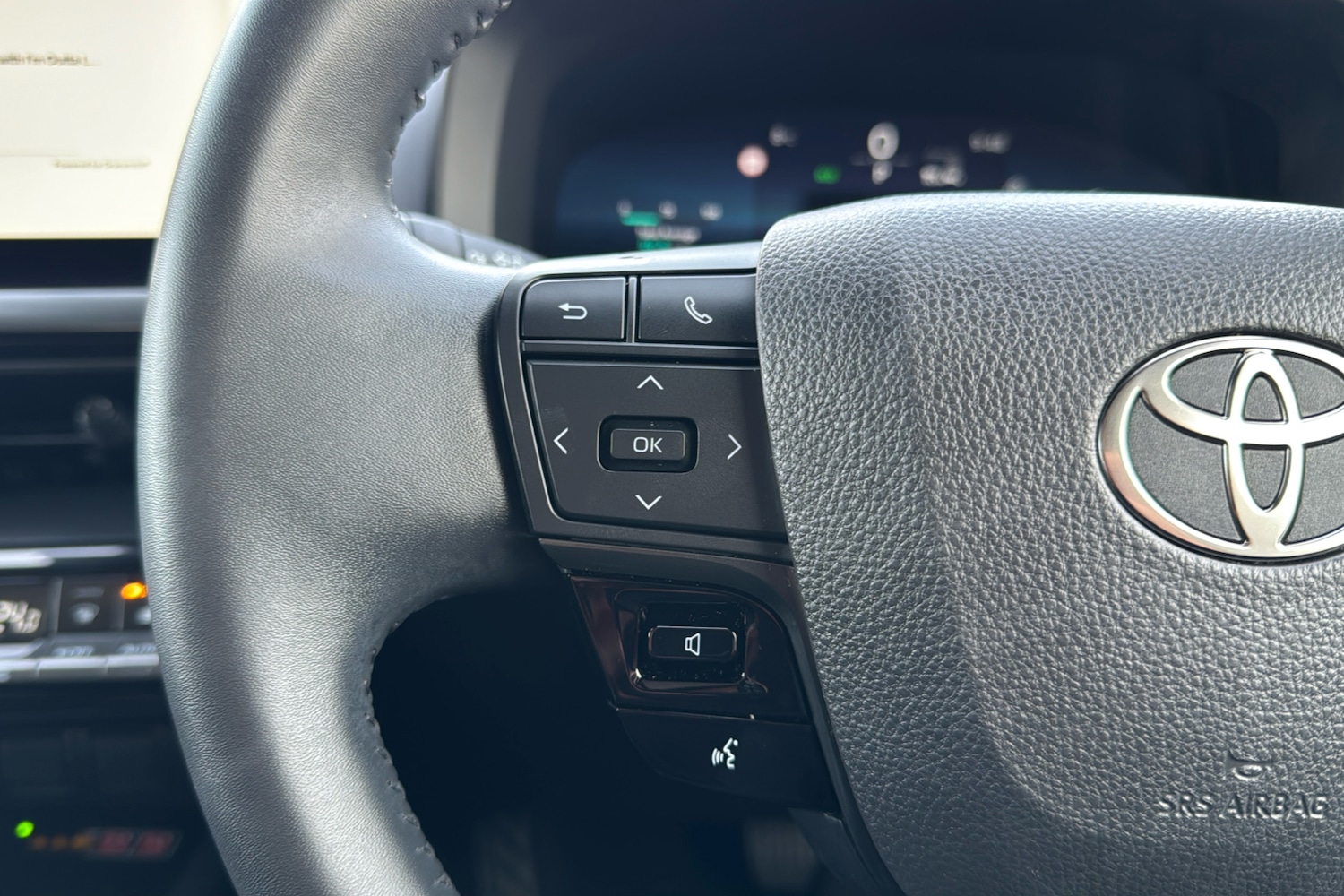 Used Toyota C-HR 2024 for sale - 77418189: Photo 17