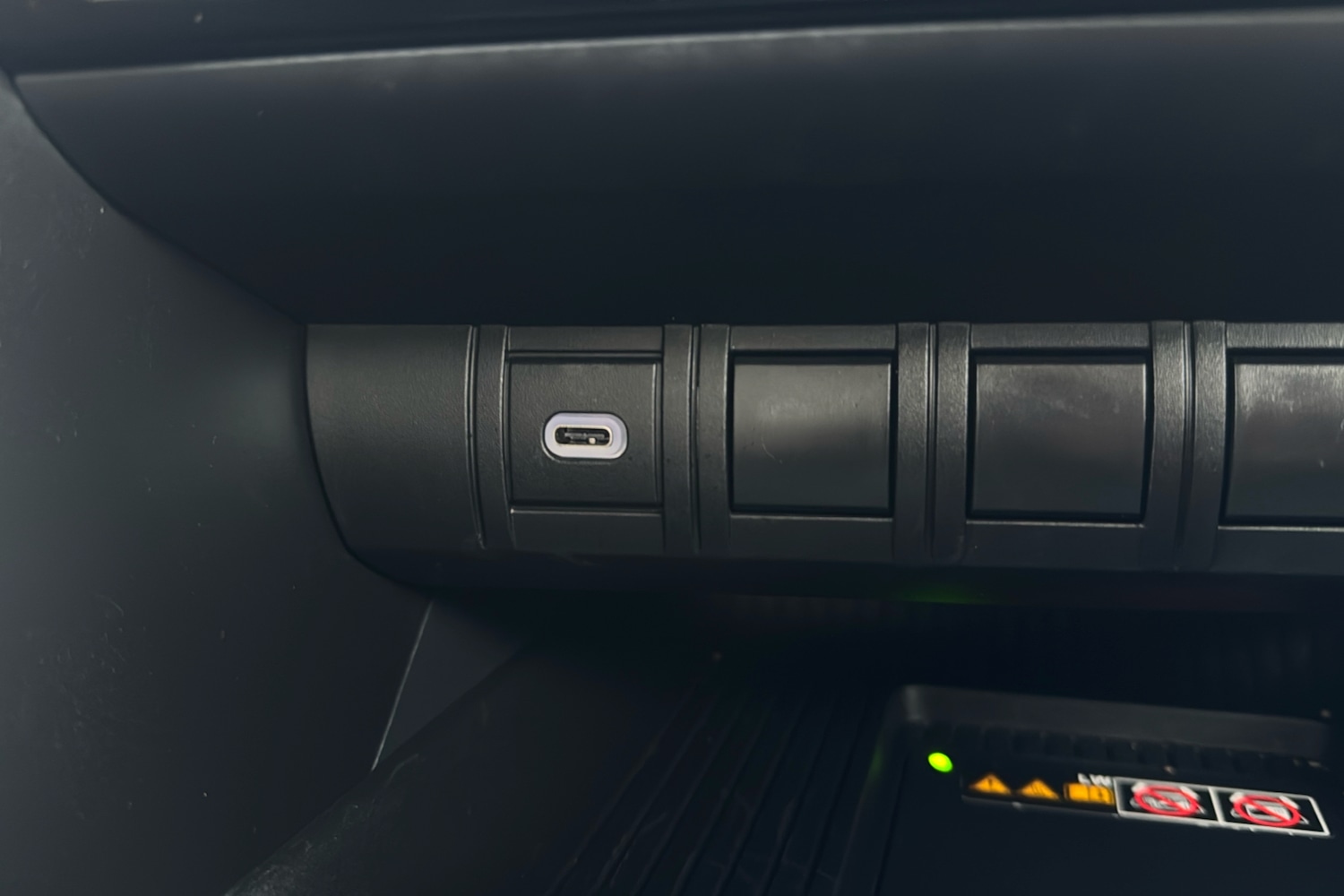 Used Toyota C-HR 2024 for sale - 77418189: Photo 22