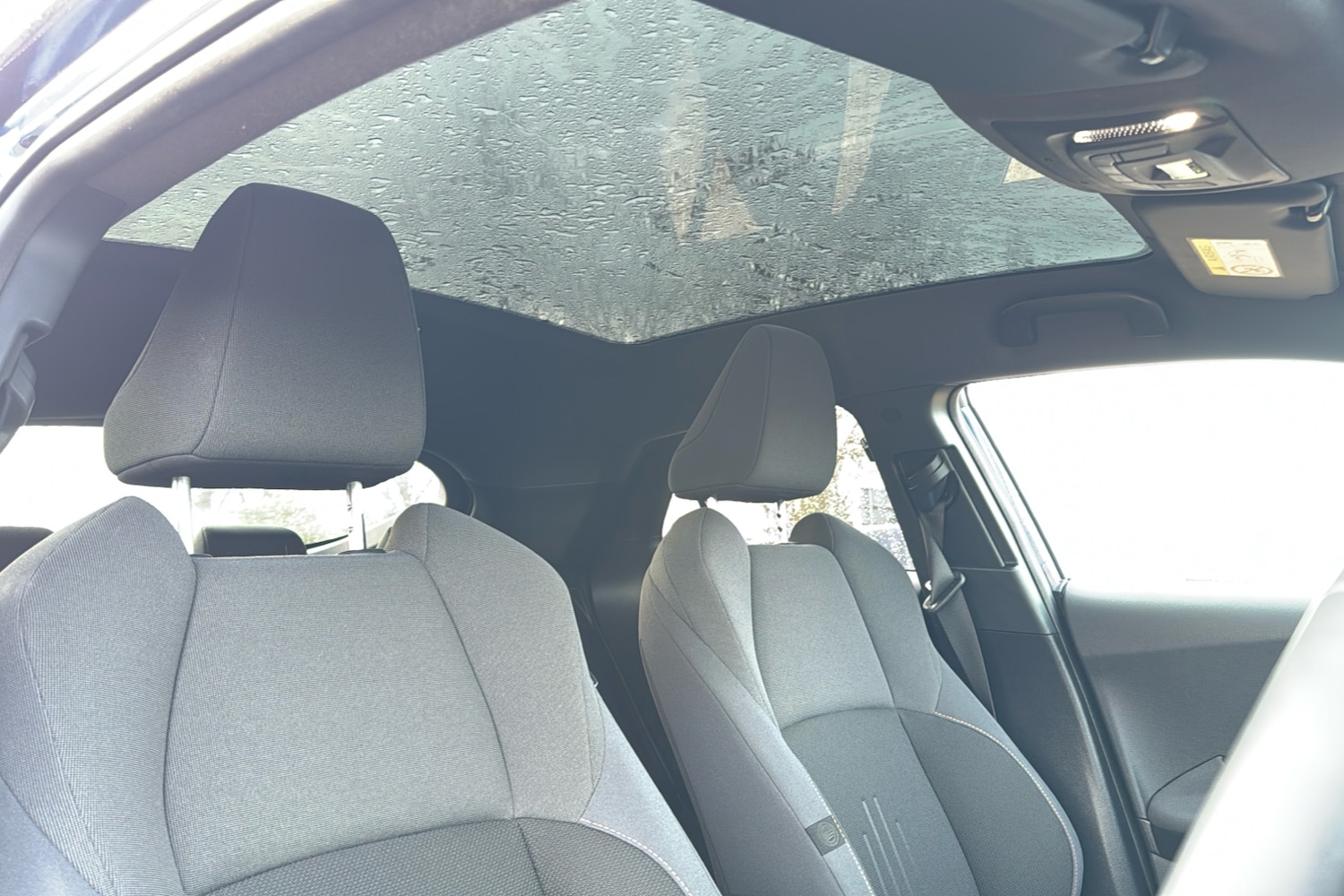 Used Toyota C-HR 2024 for sale - 77418189: Photo 28