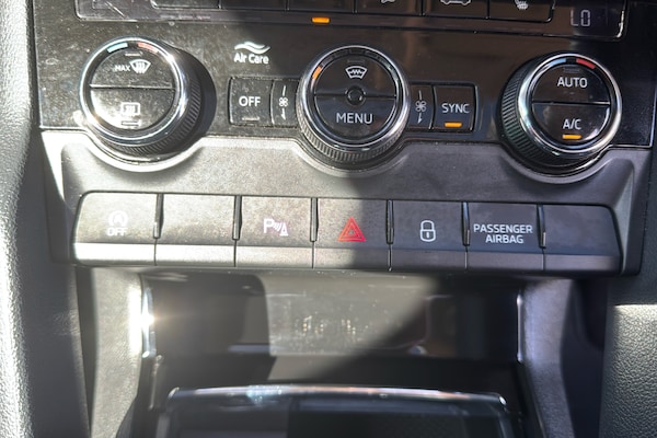 Used Skoda Karoq 2018 for sale - 76015702: Photo 37