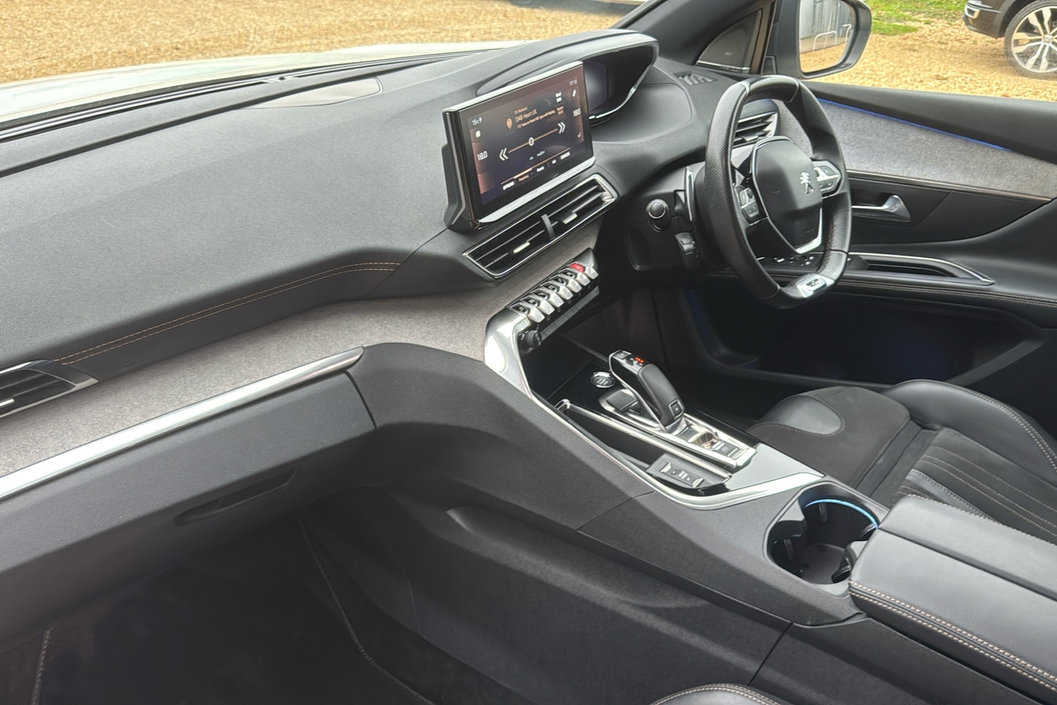 Used Peugeot 5008 2022 for sale - 76968235: Photo 11