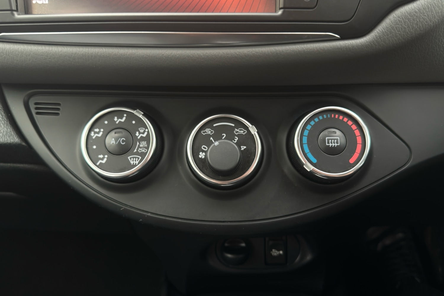 Used Toyota Yaris 2015 for sale - 76624861: Photo 16