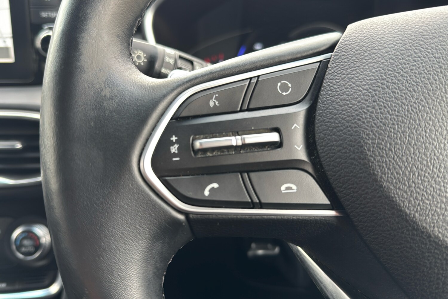 Used Hyundai Santa Fe 2020 for sale - 77638581: Photo 17