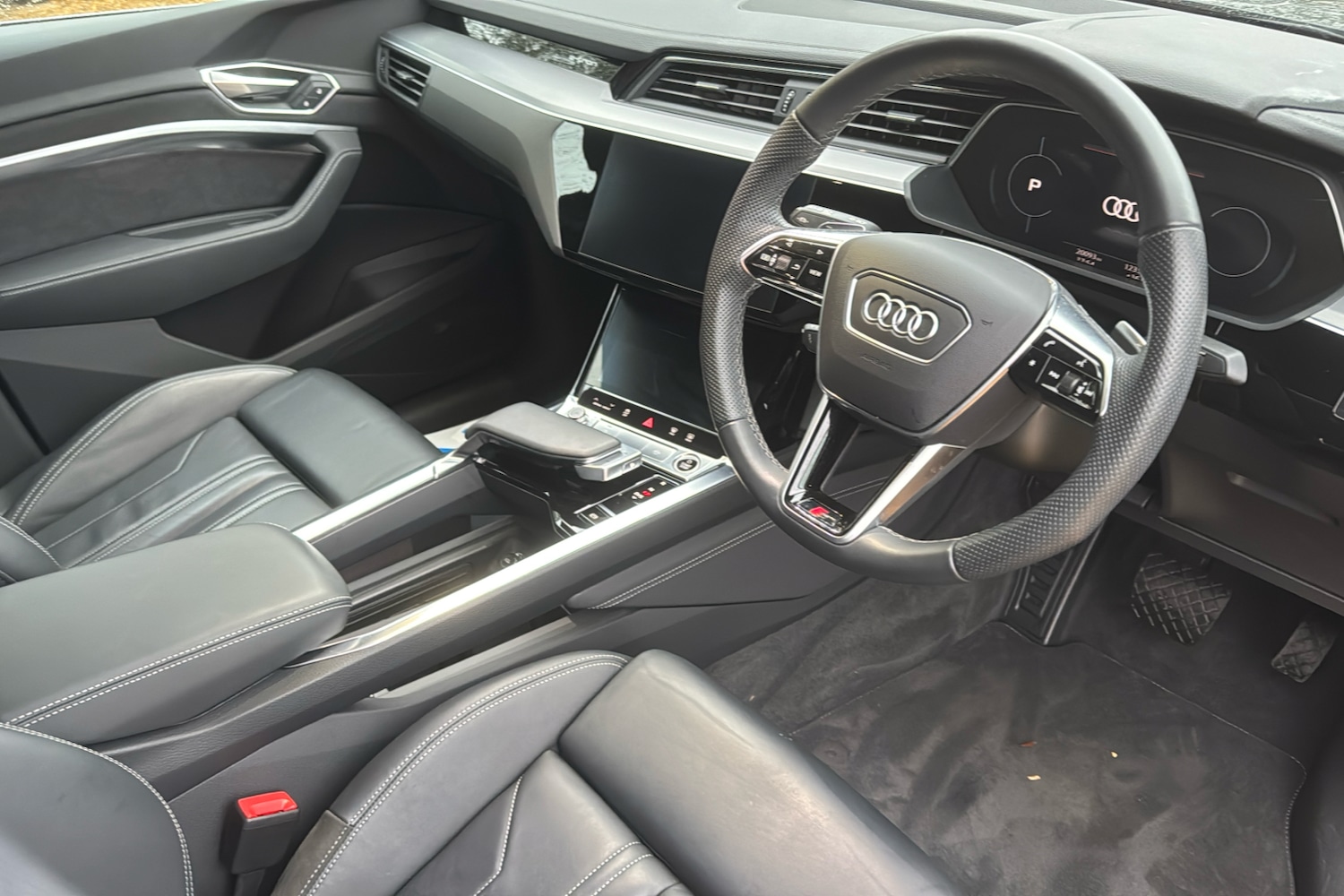 Used Audi e-tron 2021 for sale - 77058340: Photo 10