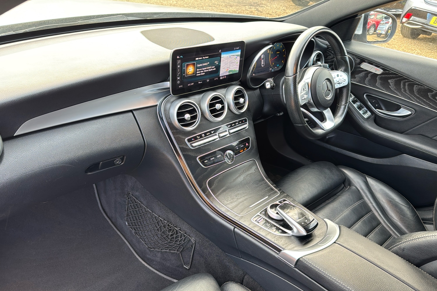 Used Mercedes-Benz C Class 2020 for sale - 76905900: Photo 11