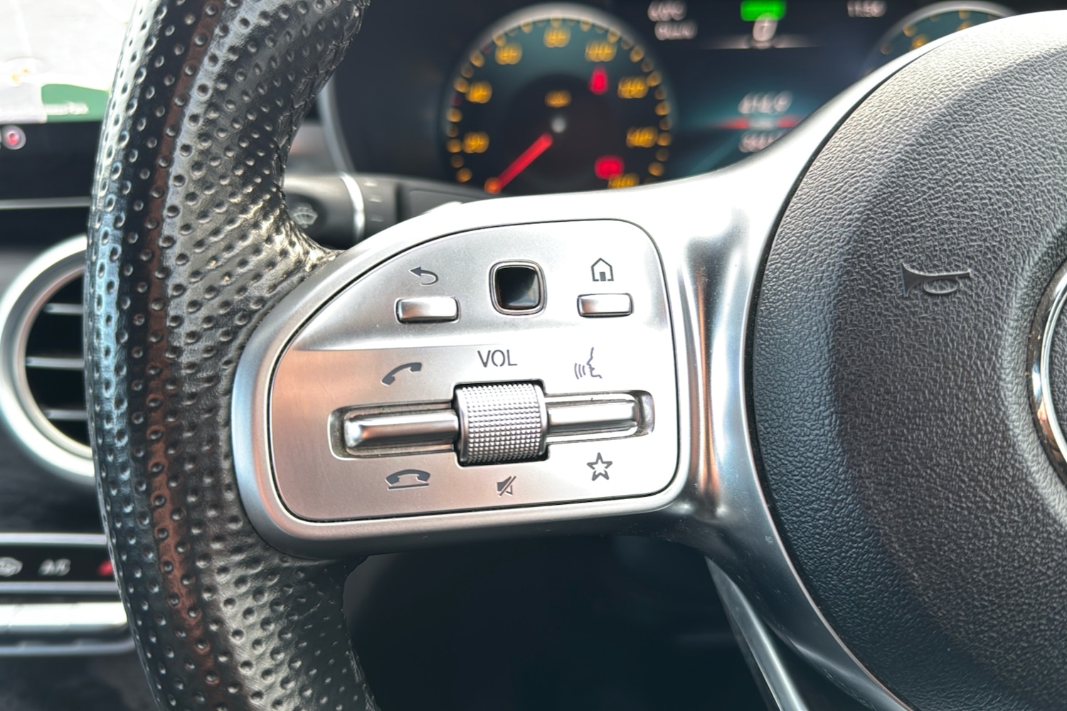 Used Mercedes-Benz C Class 2020 for sale - 76905900: Photo 17