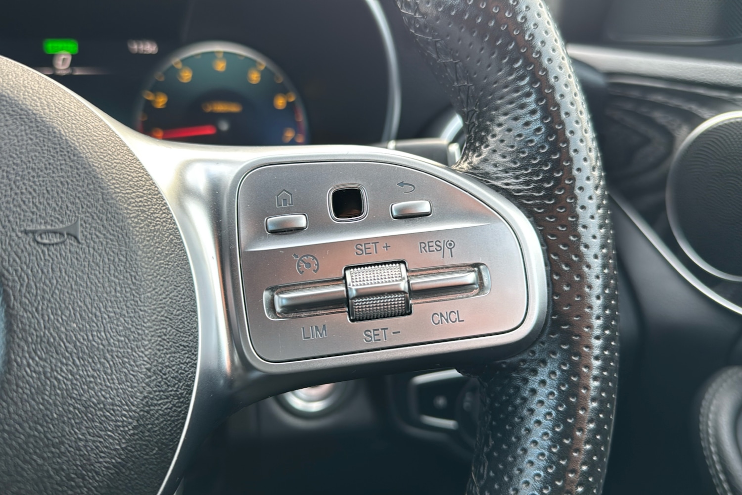 Used Mercedes-Benz C Class 2020 for sale - 76905900: Photo 18