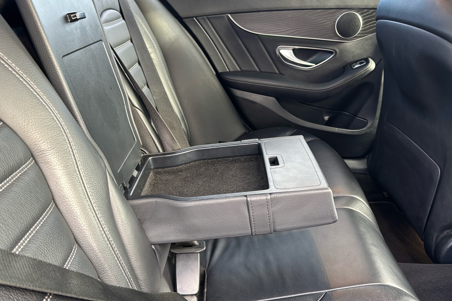 Used Mercedes-Benz C Class 2020 for sale - 76905900: Photo 33