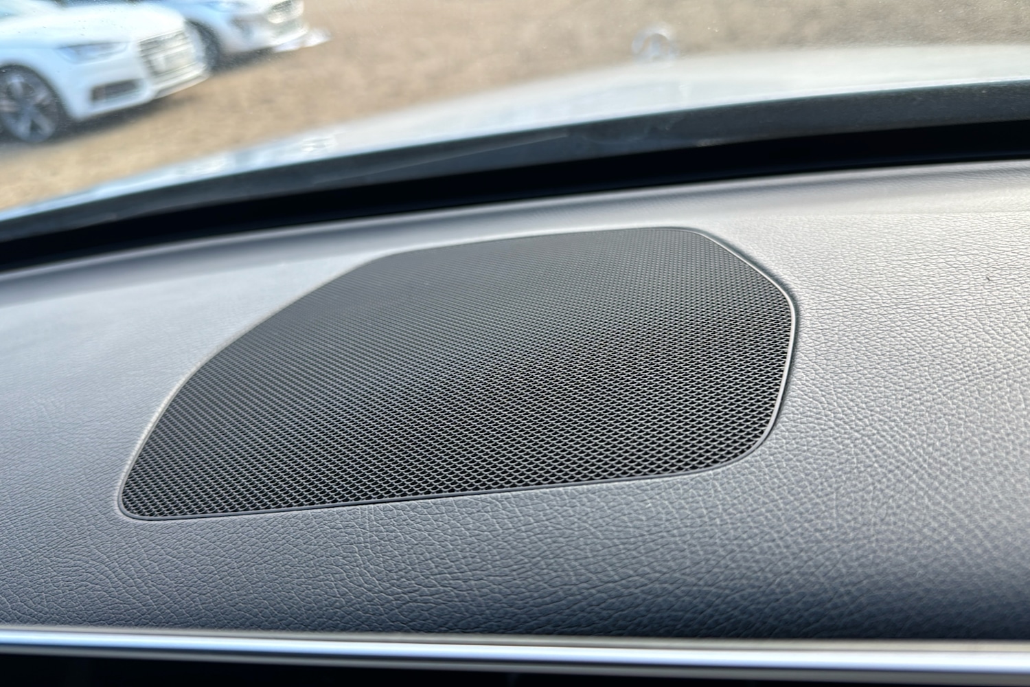 Used Mercedes-Benz C Class 2020 for sale - 76905900: Photo 44