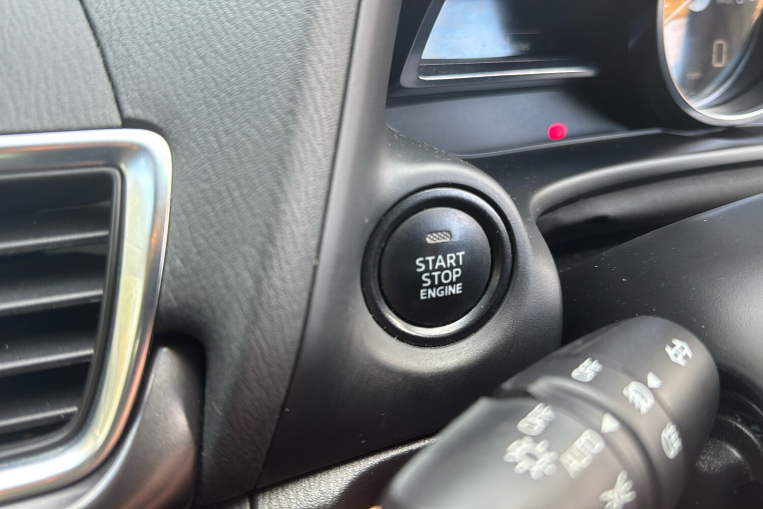 Used Mazda Mazda3 2017 for sale - 76230232: Photo 23