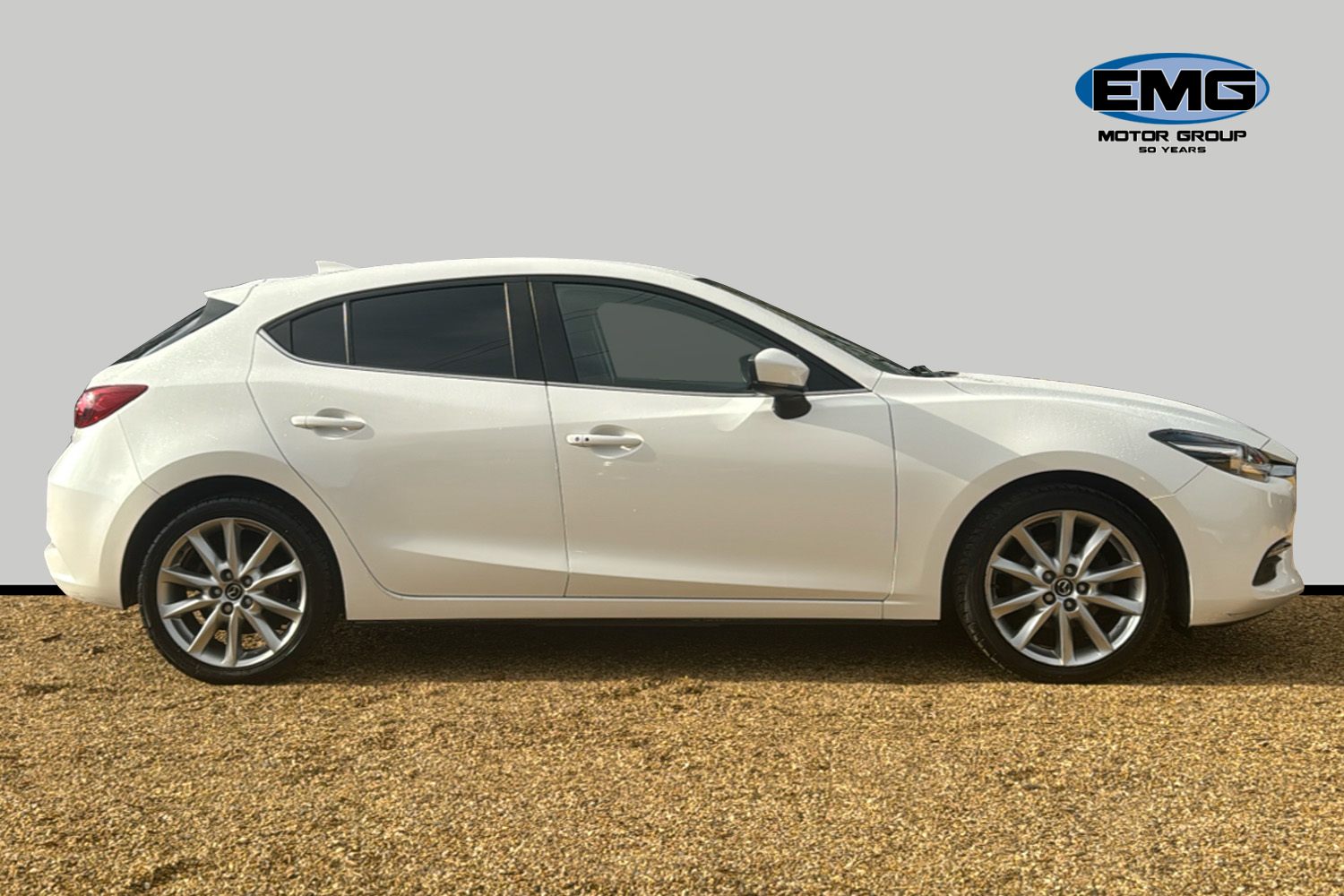 Used Mazda Mazda3 2017 for sale - 76230232: Photo 4