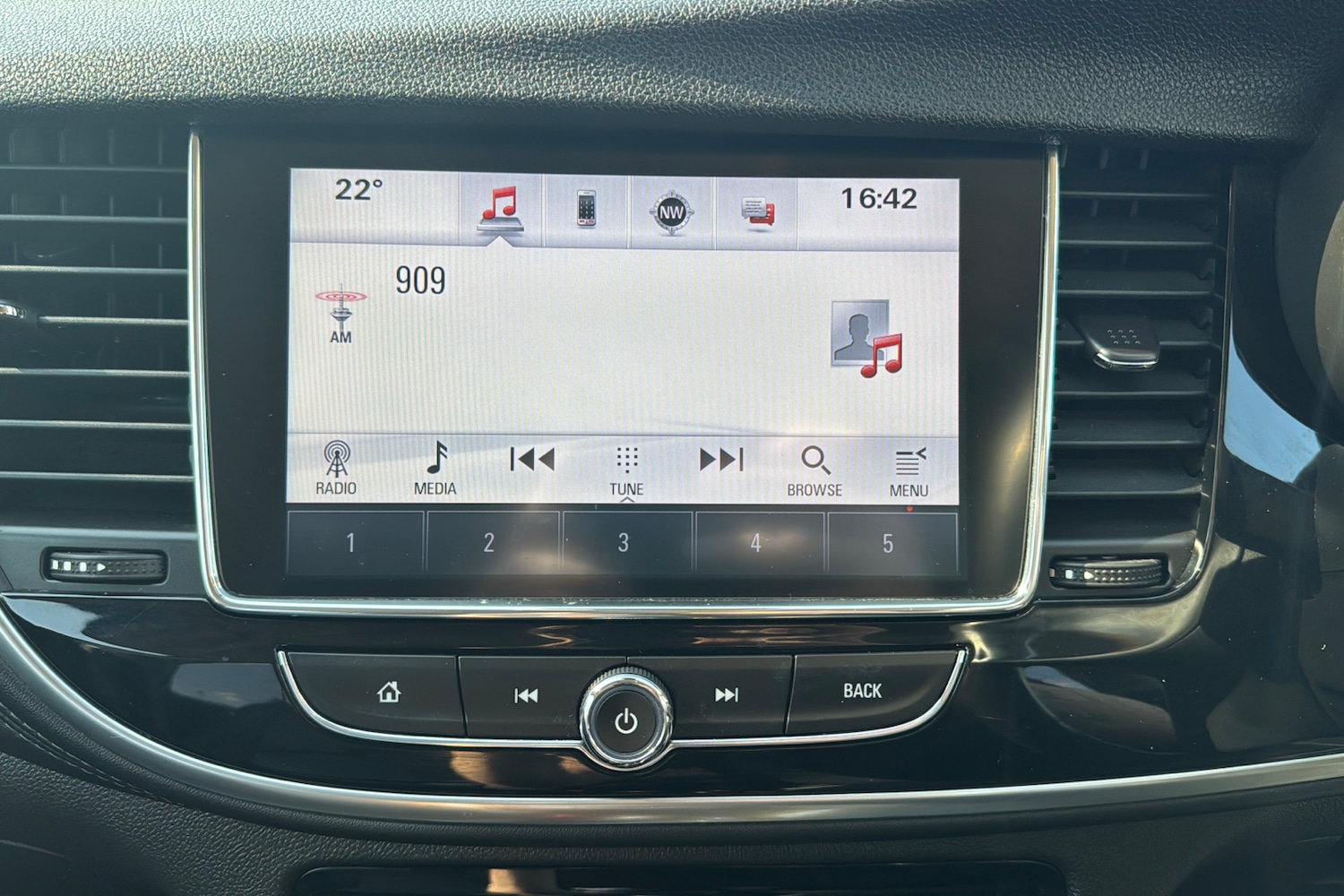 Used Vauxhall Mokka X 2017 for sale - 76155956: Photo 21
