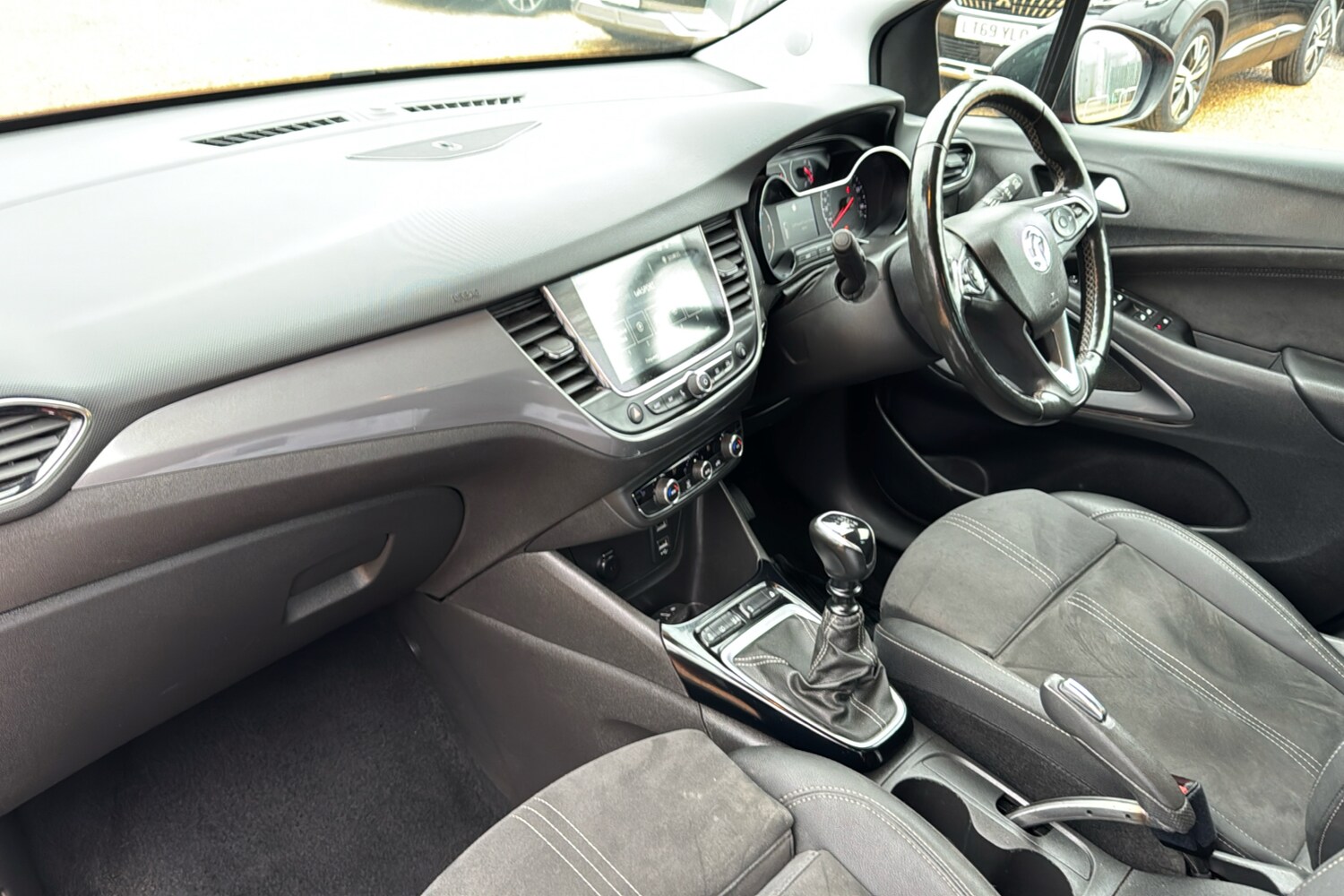 Used Vauxhall Crossland 2022 for sale - 76905890: Photo 11