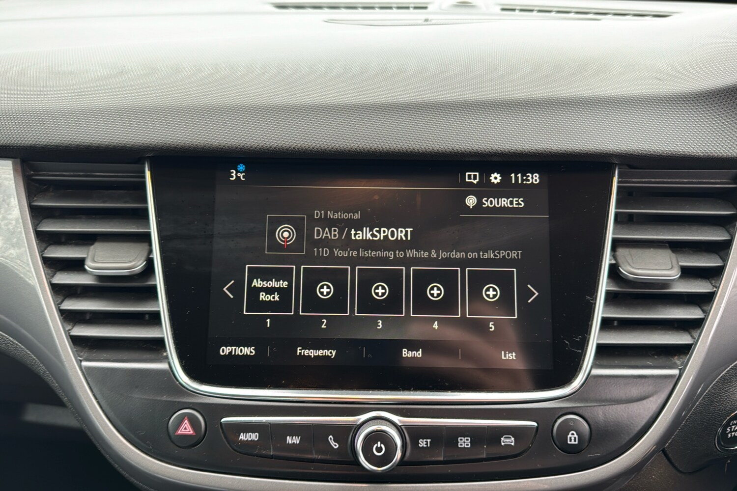 Used Vauxhall Crossland 2022 for sale - 76905890: Photo 21