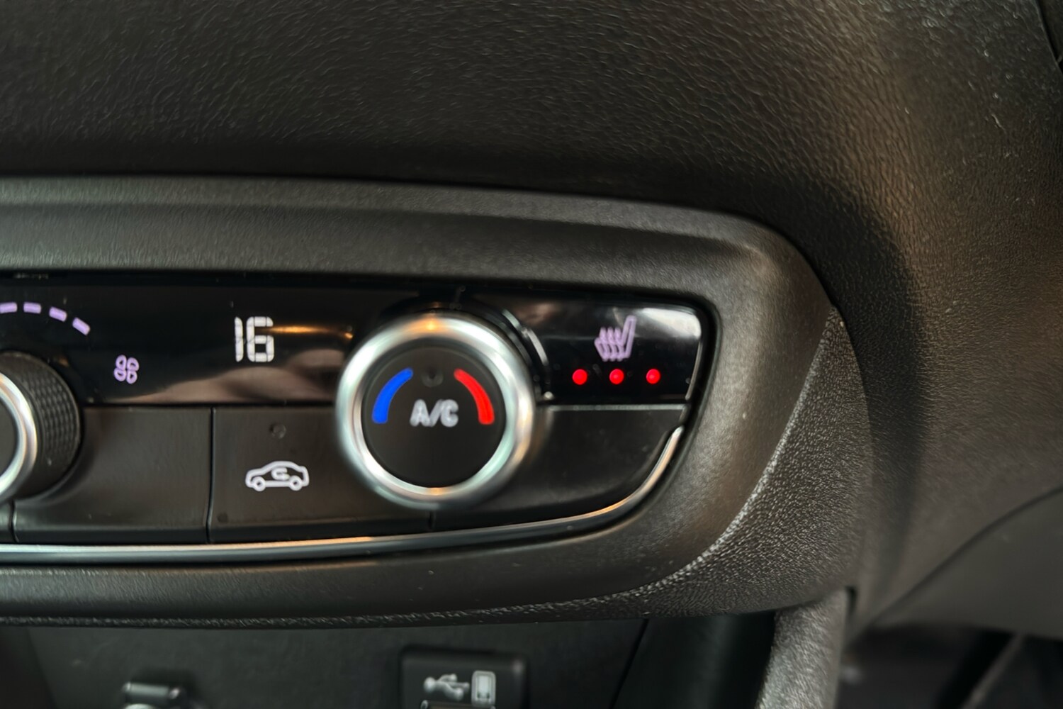 Used Vauxhall Crossland 2022 for sale - 76905890: Photo 36